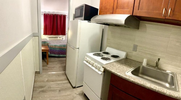 Emerald Best Motel image 10